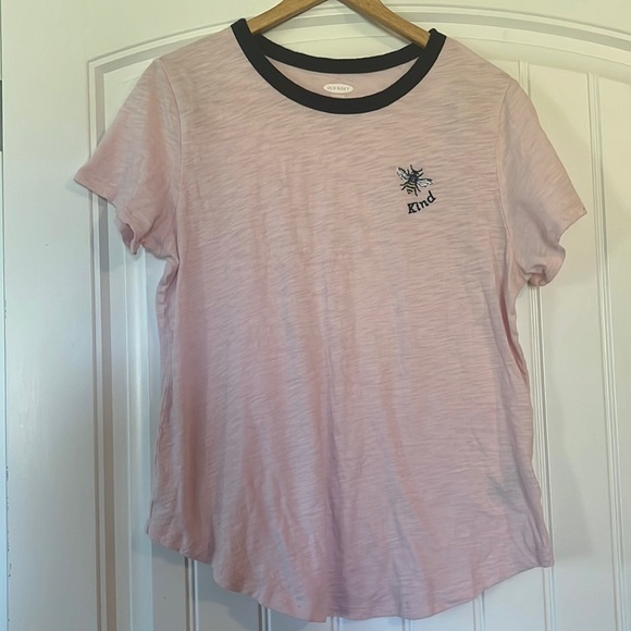 Old Navy Bee Kind embroidered T Shirt Size L - Picture 1 of 5
